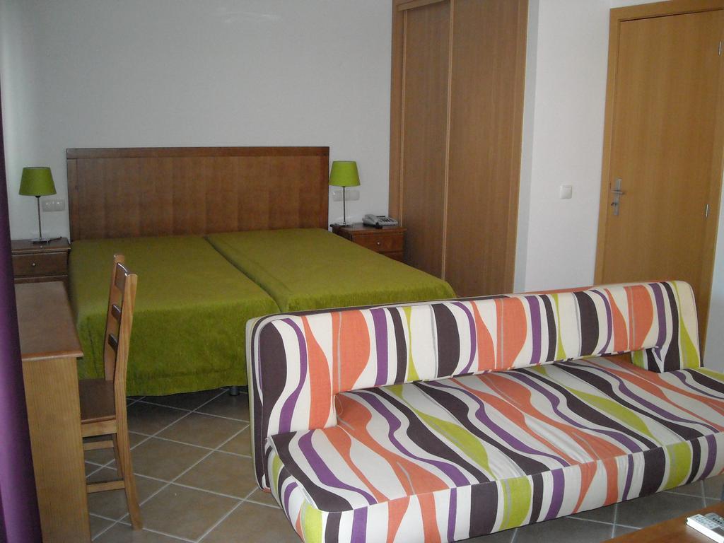 Smy Santa Eulalia Algarve Aparthotel อัลบูเฟรา ห้อง รูปภาพ